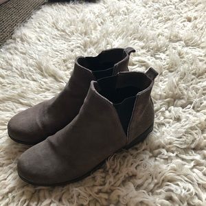 Grey boots!